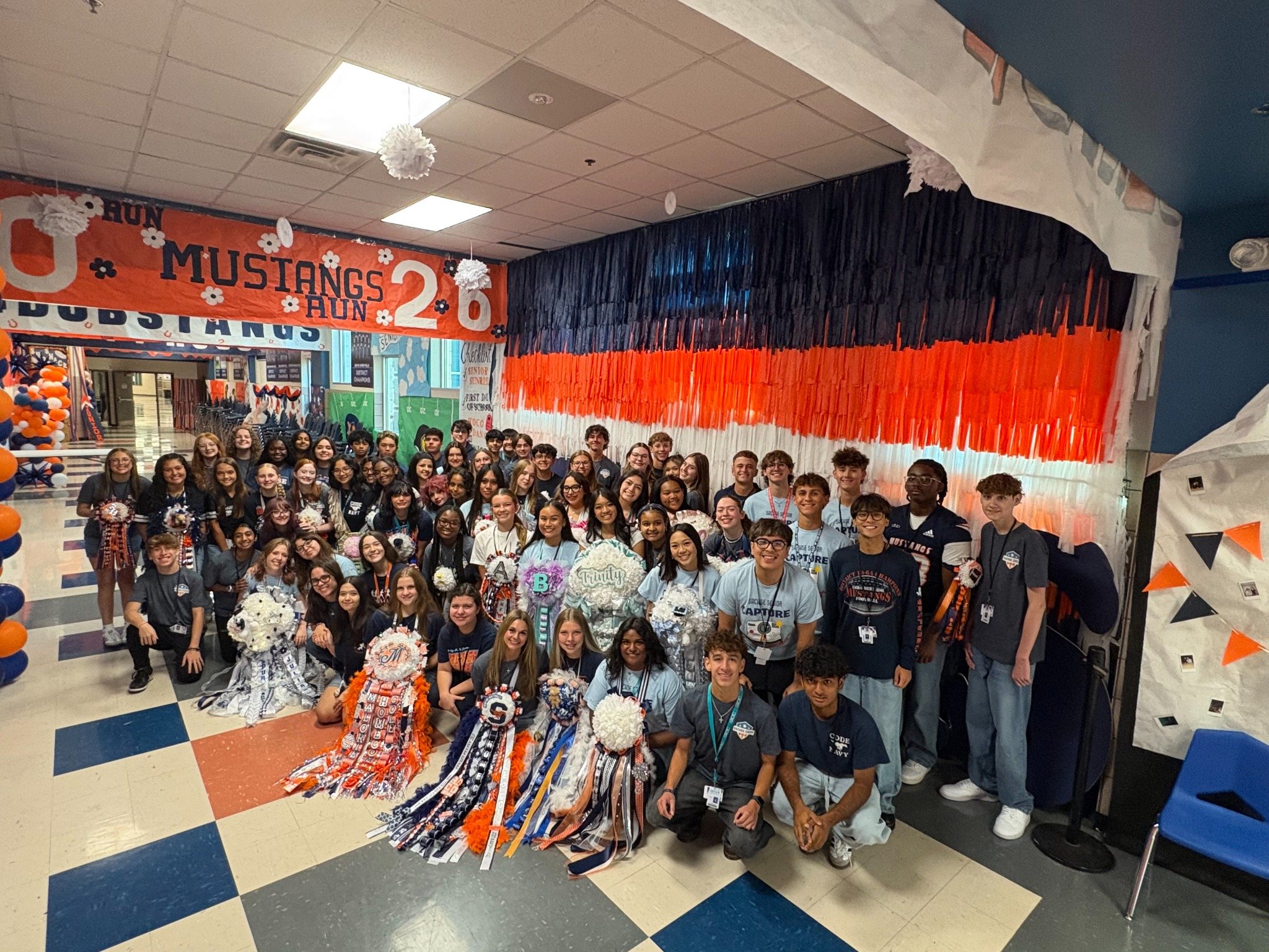 Sachse Choir students celebrating spirit day